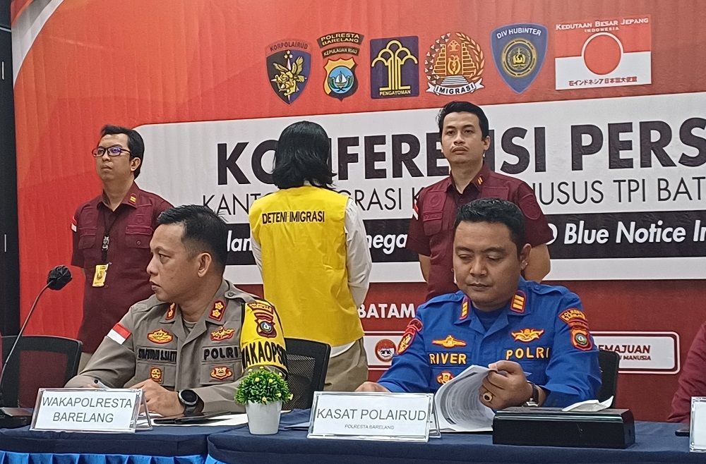 Buronan Interpol WNA Jepang Ditangkap di Batam Berujung Dideportasi ke Negaranya