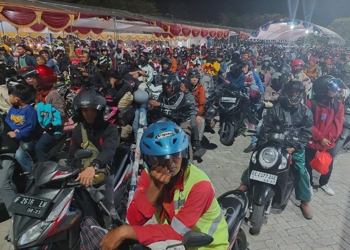 H+2 Lebaran, Sejumlah Kendaraan Roda Dua Mulai Padati Pelabuhan Bakauheni