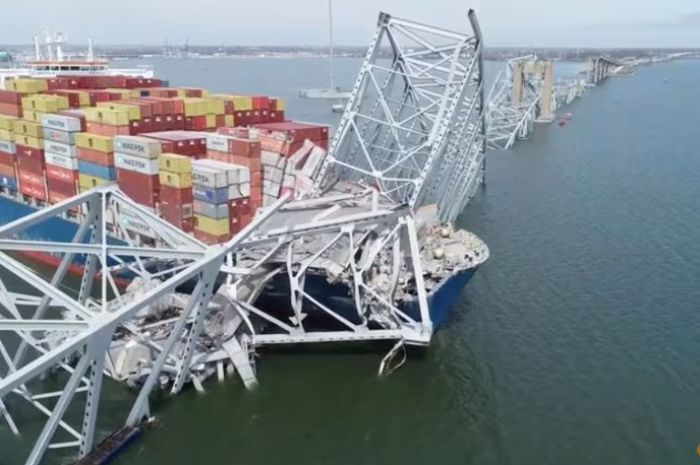 Penyelam Temukan Dua Jenazah dari Pelabuhan Setelah Jembatan Baltimore Runtuh