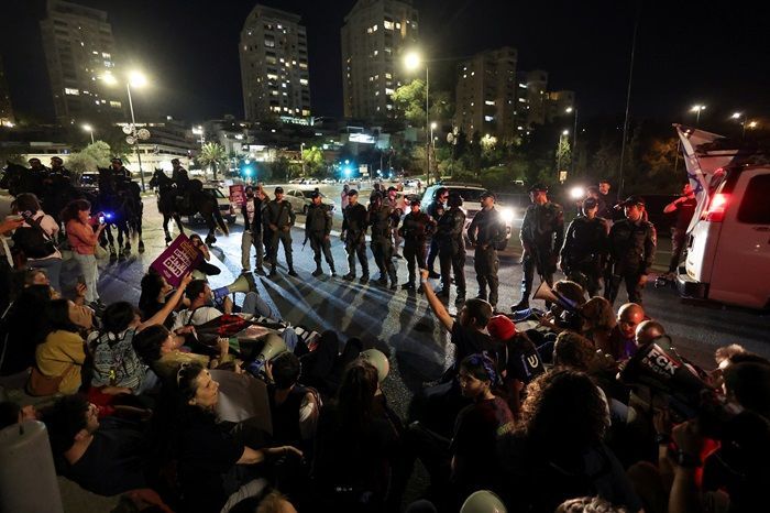 Demo Besar-besaran di Israel: Ribuan Warga Turun ke Jalan Minta Netanyahu Mundur