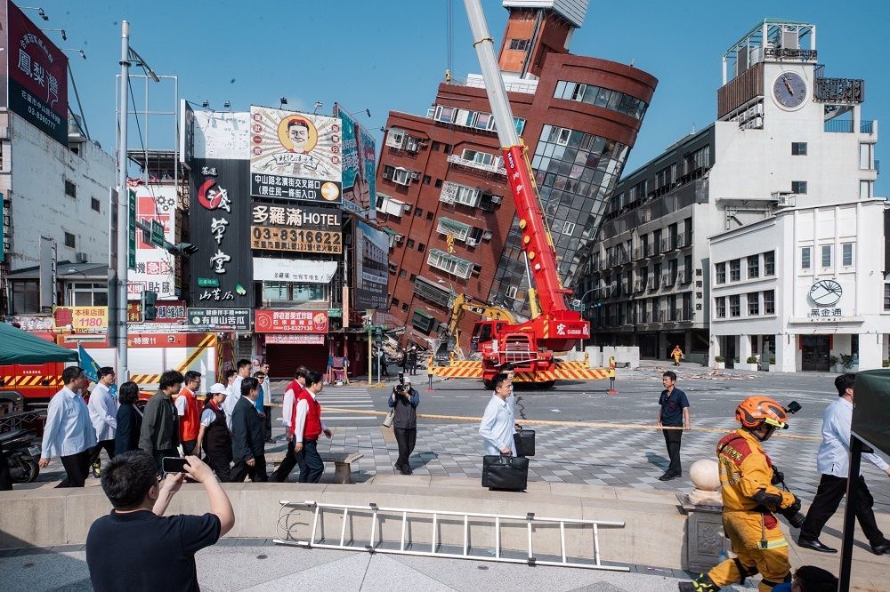 Gempa Taiwan Akibatkan 946 Orang Luka-luka, 9 Orang Tewas, dan 50 Pekerja Hilang