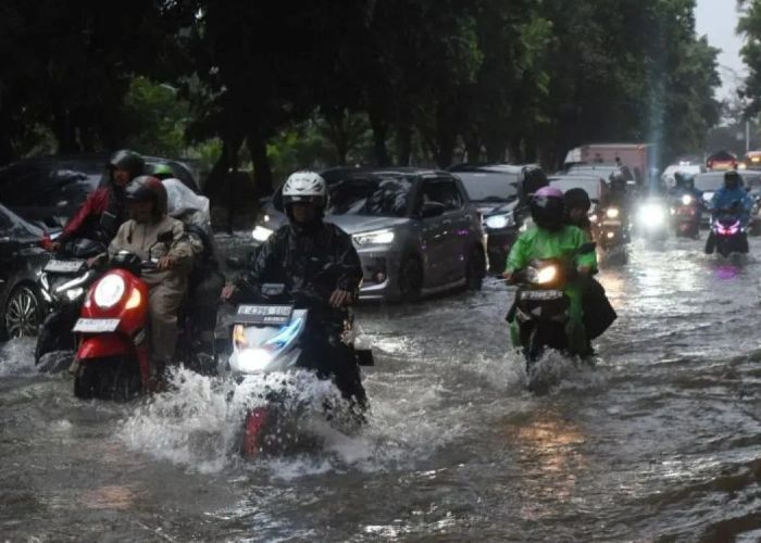 Polda Metro Jaya Beberkan Penyebab Macet Parah di Jakarta Semalam