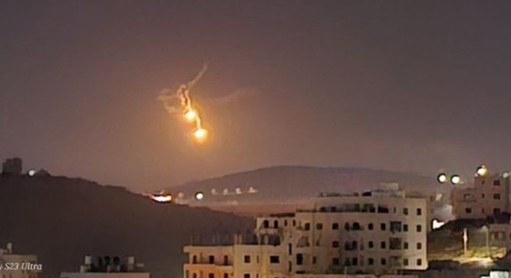 Iran Serang Israel, Tandai Eskalasi Baru dalam Perang