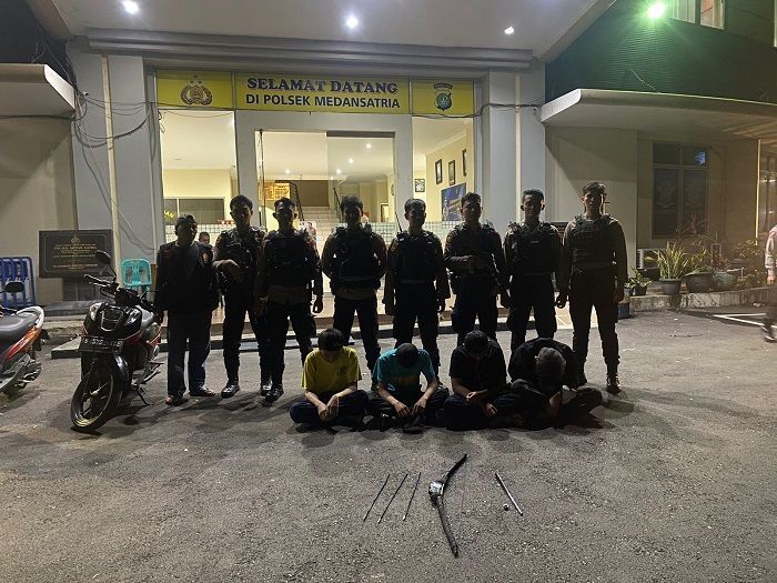 4 Remaja Pelaku Tawuran Ditangkap di Bekasi, Busur Panah Ditemukan Polisi