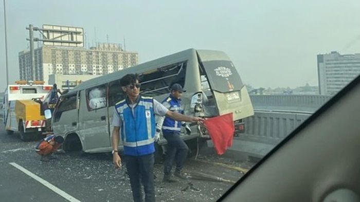 Viral Kecelakaan Beruntun di MBZ Libatkan Mobil Berpelat Polisi Ini Kronologi dan Penyebabnya
