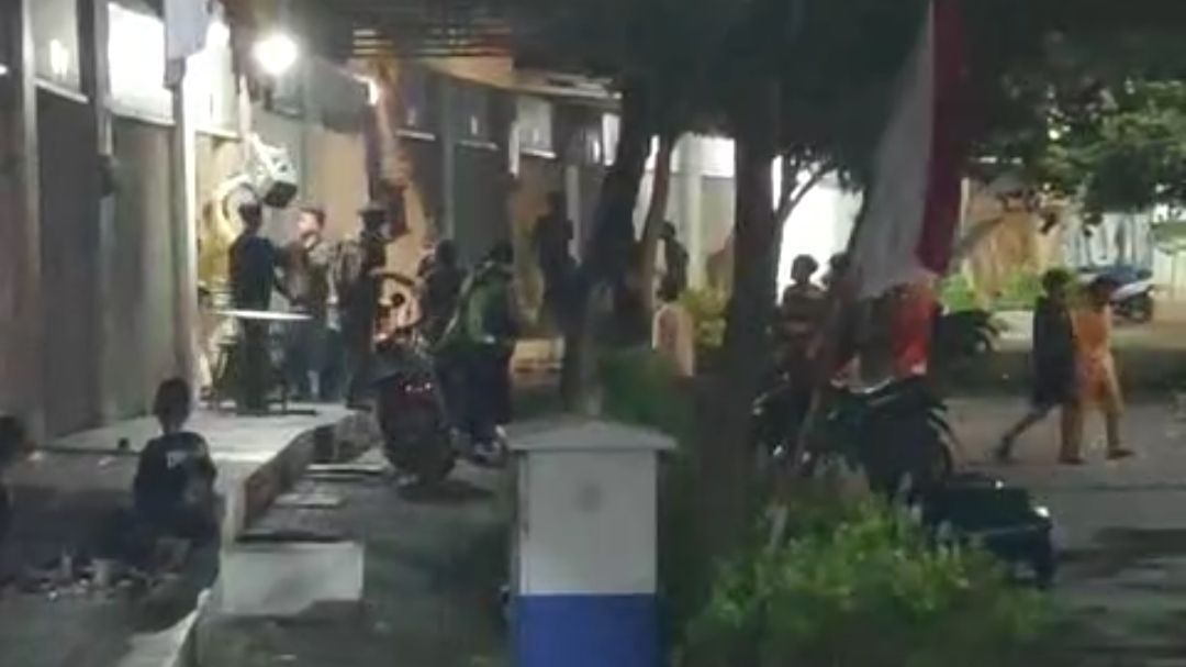 Aksi Diduga Anggota Geng Motor Keroyok Warga di Bekasi Viral di Media Sosial, Polisi Dalami Kasusnya