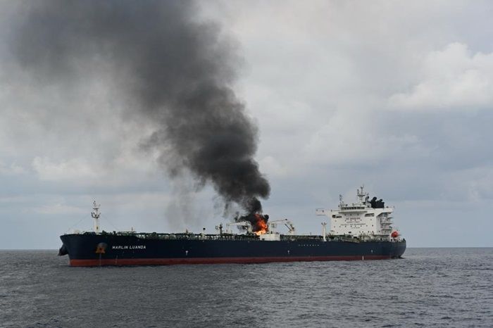 Kapal Tanker Panama Kebakaran usai Menerima Beberapa Serangan Rudal di Lepas Pantai Yaman