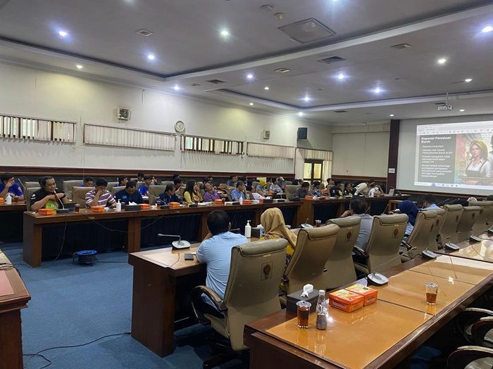 Bertemu DPRD DIY, Buruh dan Mahasiswa Keluhkan UKT Mahal dan Desak Naikkan Upah