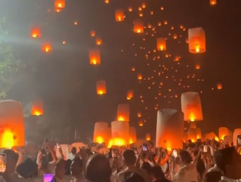 Ratusan Lampion Hiasi Langit Malam di Candi Borobudur, Netizen: Indah Sekali!
