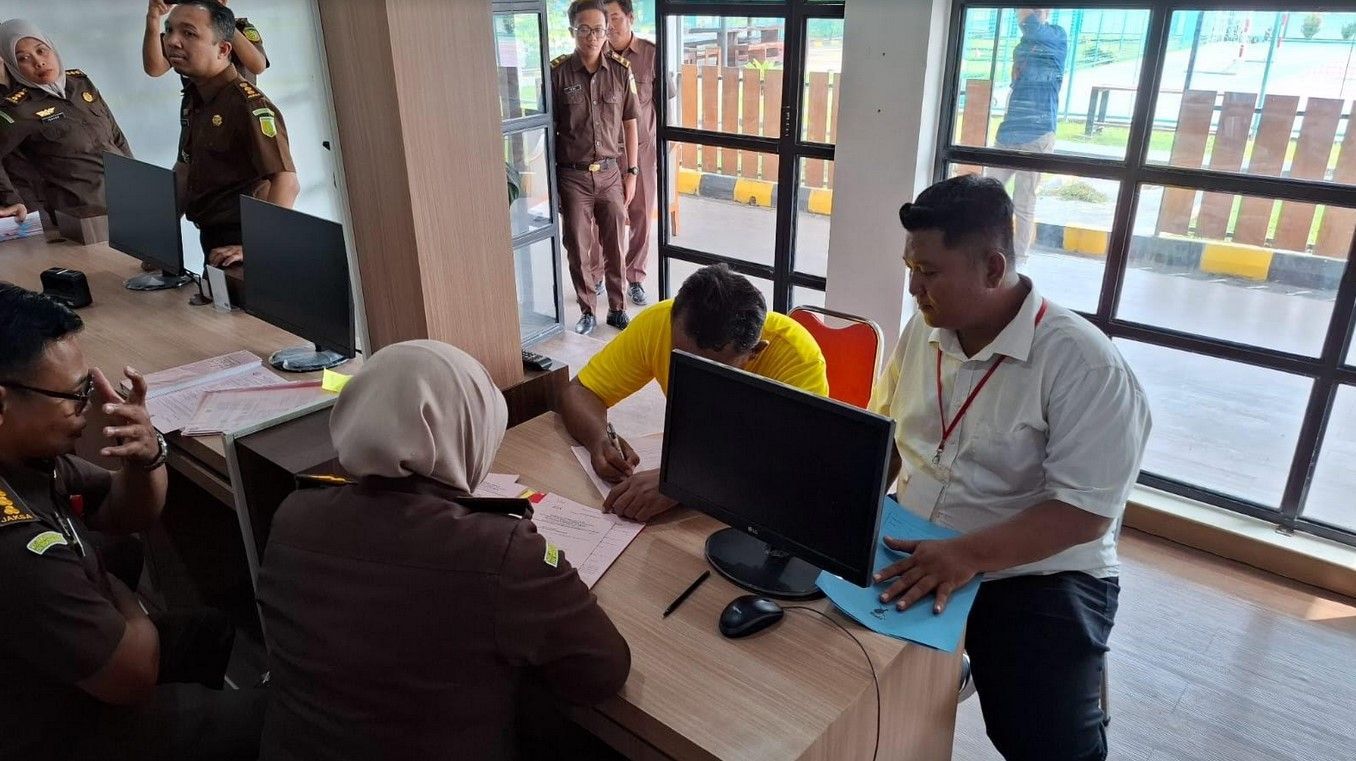 Kejati DIY Ungkap Penyerahan Tersangka dan Barang Bukti Tipikor TKD Candibinangun, Negara Rugi Rp9 Miliar Lebih