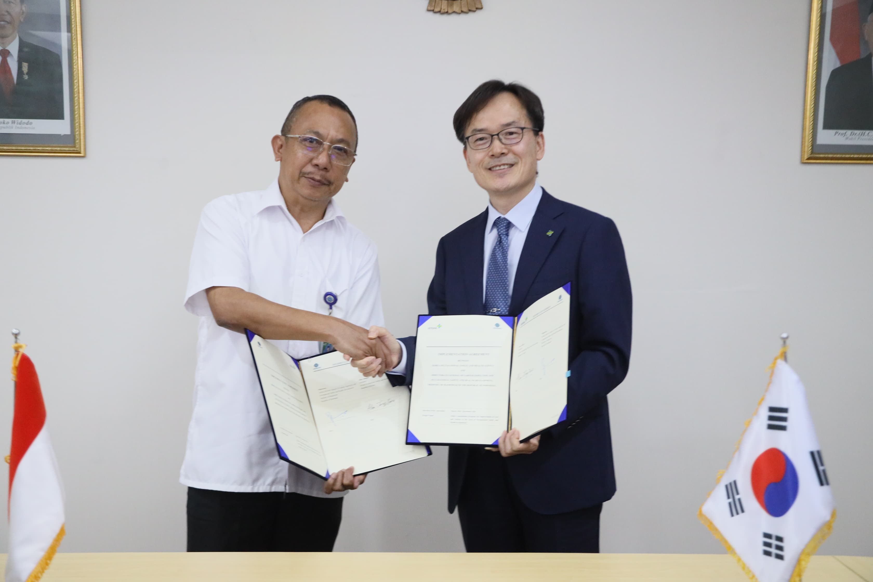  Kemnaker dan KOSHA Teken Kerja Sama Proyek Peningkatan Kebijakan K3 di Indonesia