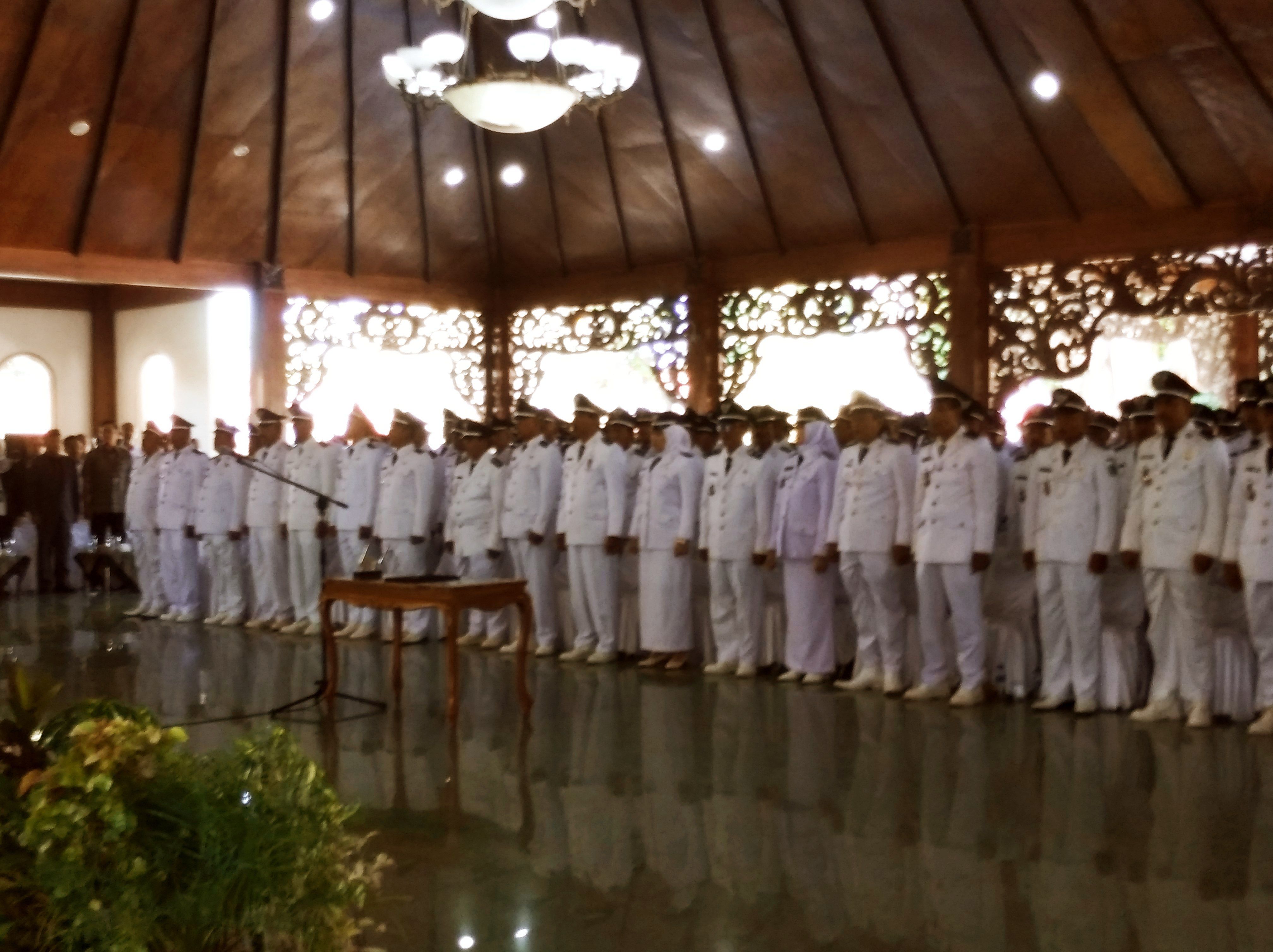 Ratusan Kades di Pamekasan Terima Perpanjangan Masa Jabatan