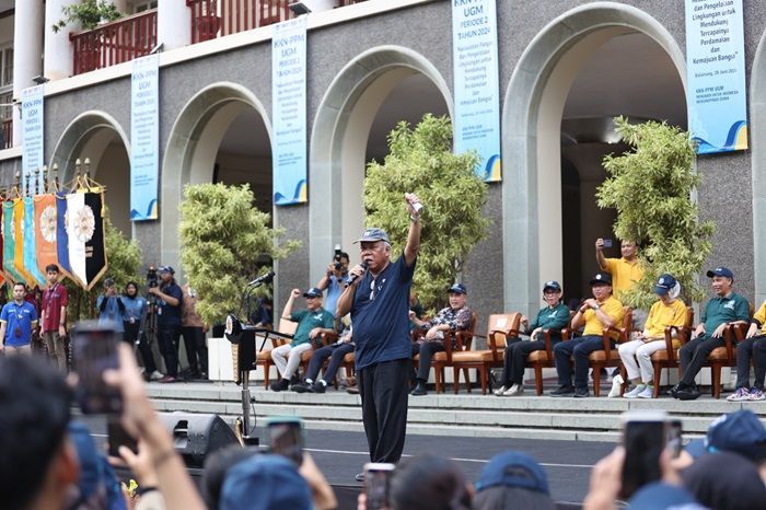 Menteri PUPR Minta Mahasiwa KKN UGM Belajar Budaya Masyarakat