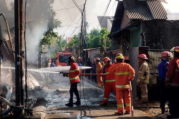 Kronologi Kebakaran Tewaskan 1 Keluarga di Gudang Jatiasih, Ada yang Hamil!