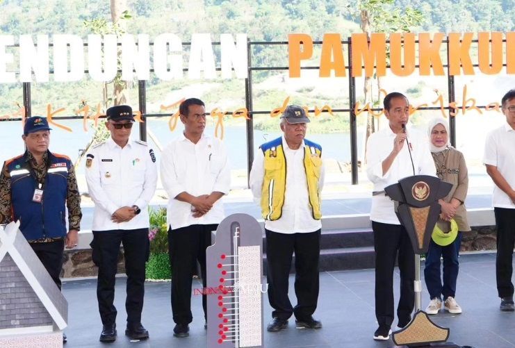 Presiden Jokowi Resmikan Bendungan Pamukkulu di Sulawesi Selatan