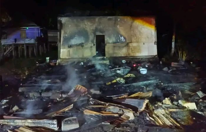Rumah di Bone Sulsel Dibakar Massa, Dipicu Pemuda Mabuk yang Bikin Rusuh di Acara Pernikahan