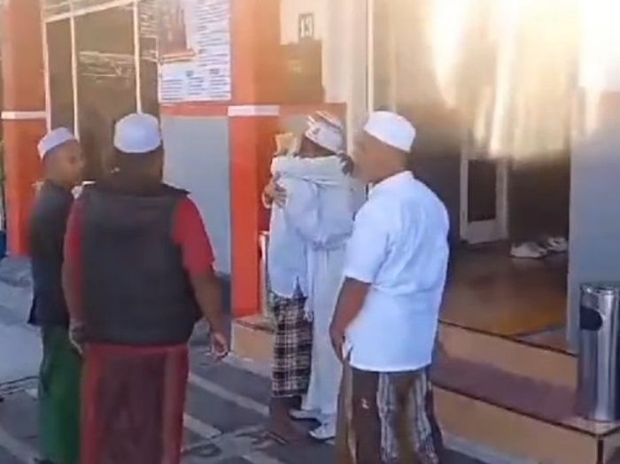 Terpidana Kasus Pencabulan Ustazah Bebas, Hanya Setahun Ditahan dari Vonis 8 Tahun Penjara