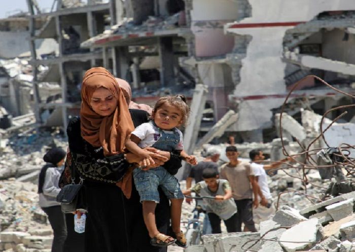 Tragedi di Deir al-Balah: 30 Warga Palestina Tewas dalam Serangan Udara Israel di Sekolah