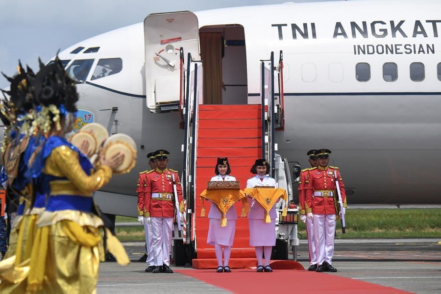 Selamat Sampai Tujuan, Bendera Pusaka dan Teks Proklamasi Tiba di Istana Negara IKN