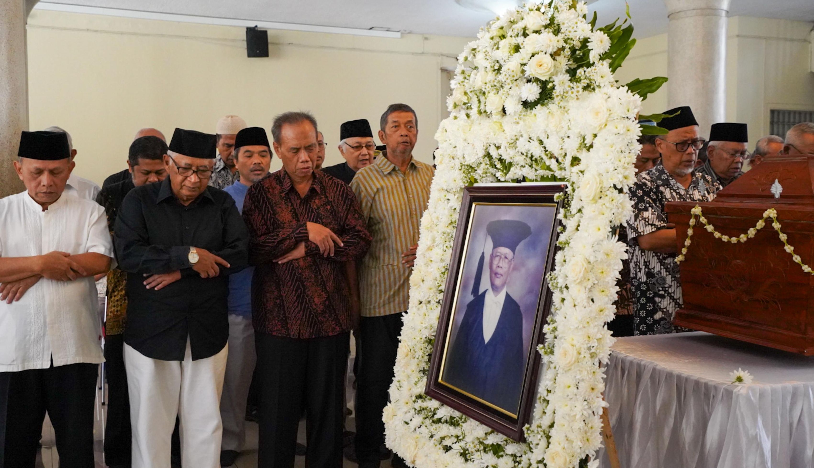 Mantan Rektor Prof Sudjarwadi Meninggal Dunia, UGM: Sosok yang Baik