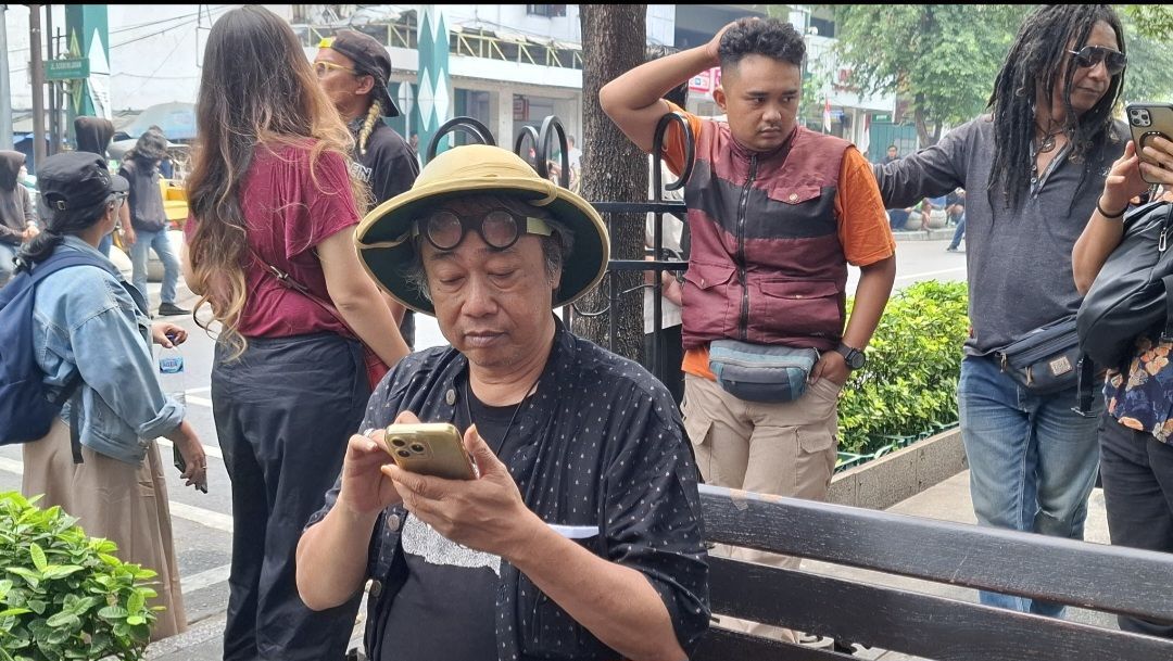 Ikut Aksi 