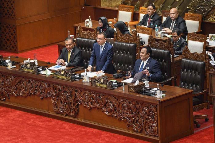 DPR Bakal Ikuti Putusan MK jika RUU Pilkada Tak Sah hingga 27 Agustus!