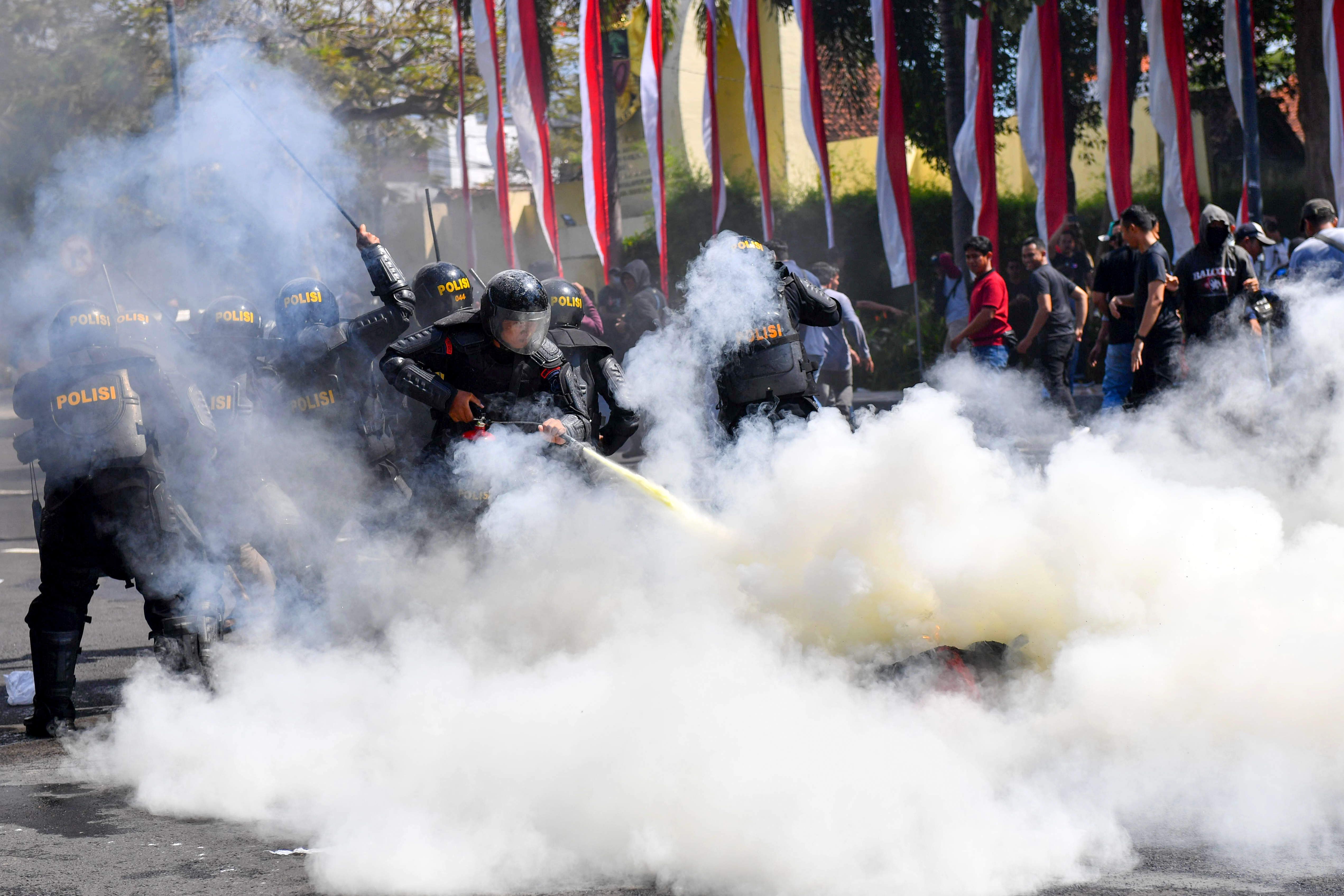 Dugaan Mark Up Pengadaan Gas Air Mata Dilaporkan ke KPK, Mabes Polri Bilang Begini