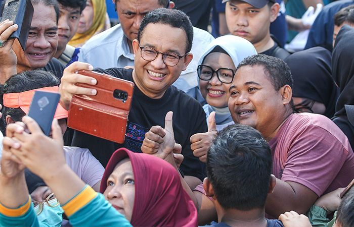 Anies Baswedan Hebohkan Netizen usai Profil LinkedIn Berubah Open to Work, Menerima Lebih dari 30 Ribu Invitation