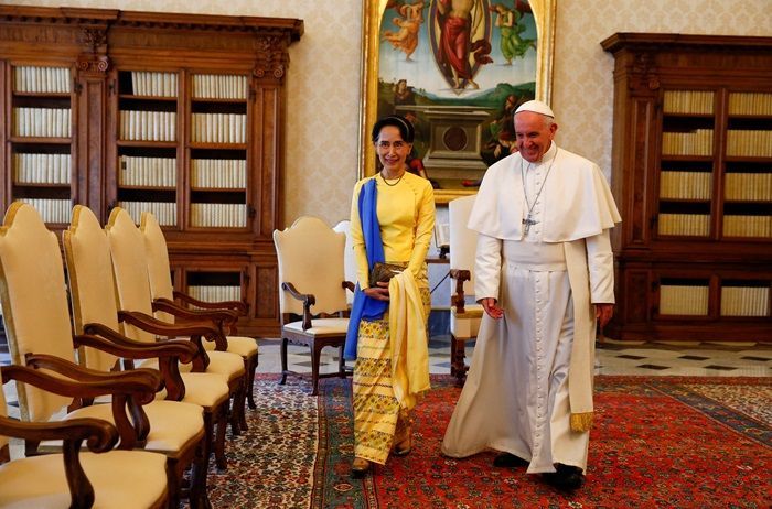 Paus Fransiskus Minta Pemerintah Myanmar Bebaskan Aung San Suu Kyi