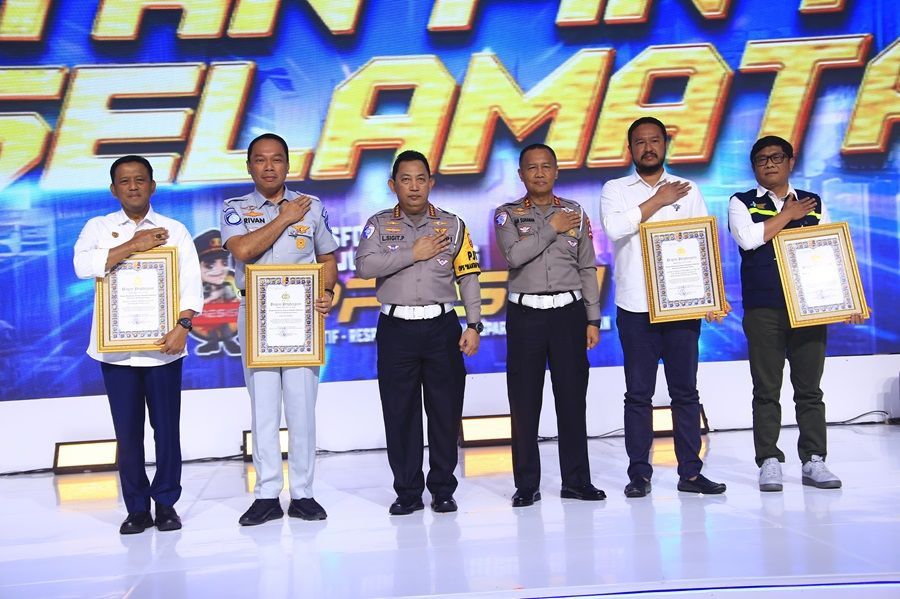 Kapolri Beri Penghargaan ke Jasa Raharja terkait Kolaborasi Dengan Polri