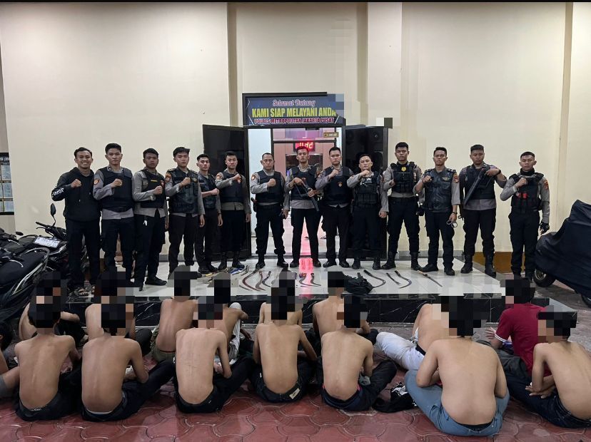 31 Pelajar Hendak Tawuran Diamankan Polisi di Jakpus, Sajam, Petasan Hingga Air Keras Disita