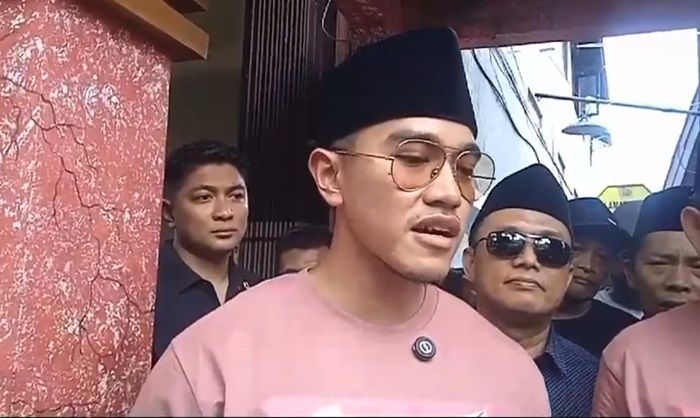 Kaesang Ikut Blusukan Cabup Jember, Dapati Kasus Stunting di Tengah Kota