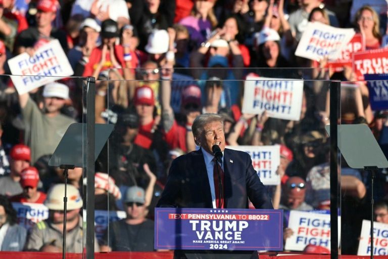 Donald Trump Lakukan Aksi Unjuk Rasa di Tempat Percobaan Pembunuhannya 