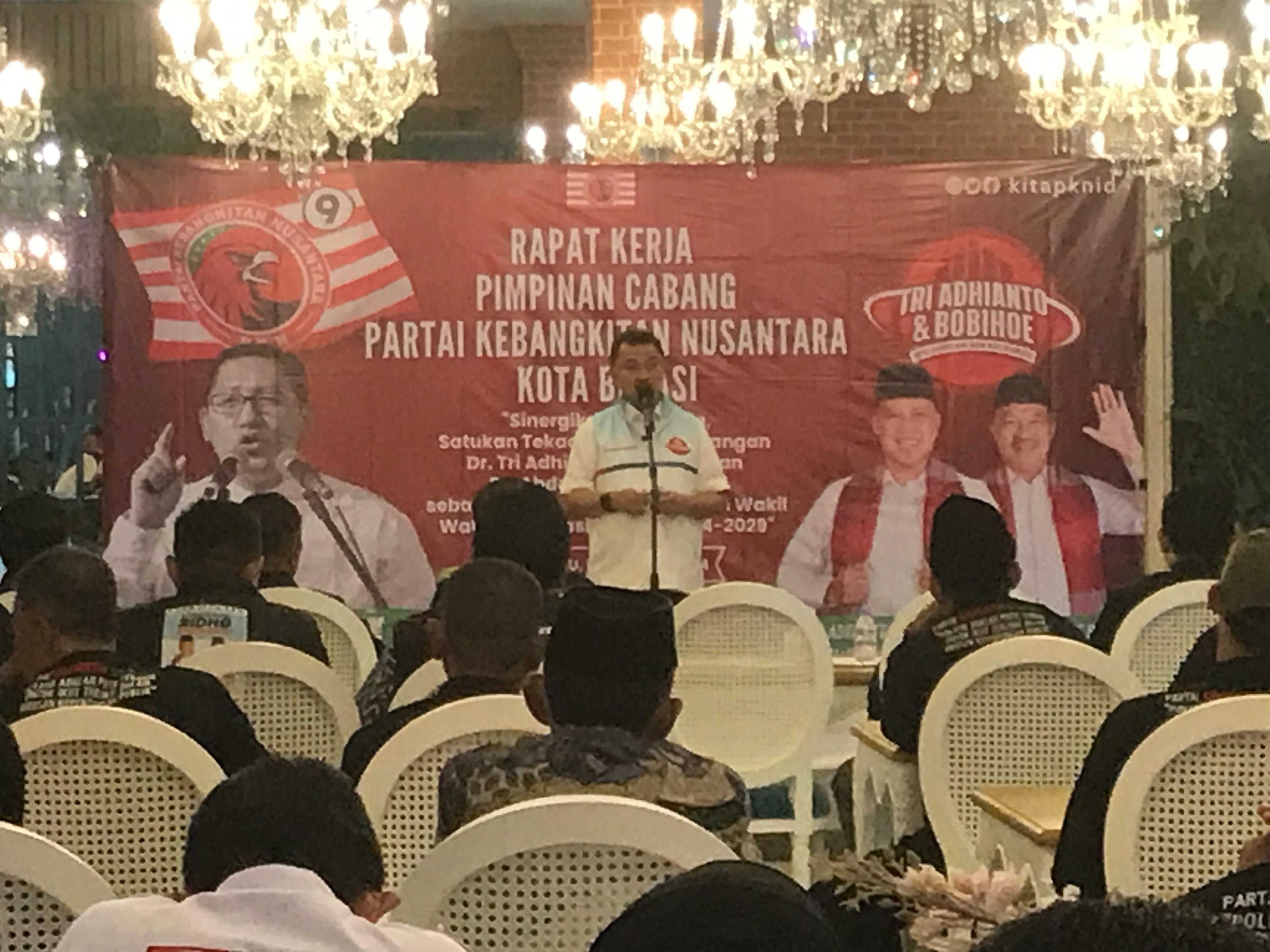 Optimis Menang di Pilkada Kota Bekasi, Abdul Harris Bobihoe Janjikan Rp100 Juta untuk RT dan RW