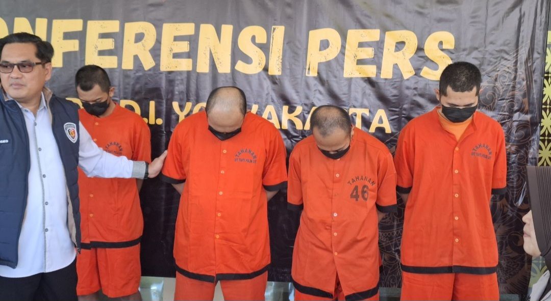 Sakit Hati Sering Diomeli Atasan, Petugas Ajak Kawanan Bobol Markas Damkar Godean