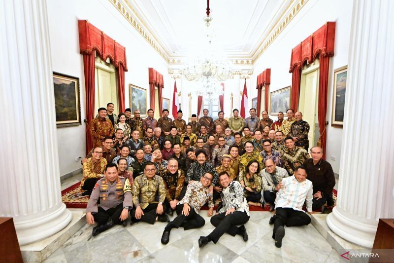 Presiden Jokowi Ucapkan Terima Kasih hingga Minta Maaf kepada Jajaran Kabinet