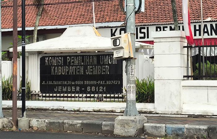 Debat Perdana Pilkada Jember: Hendy Santai, Gus Fawait Siap Bahas Ekonomi