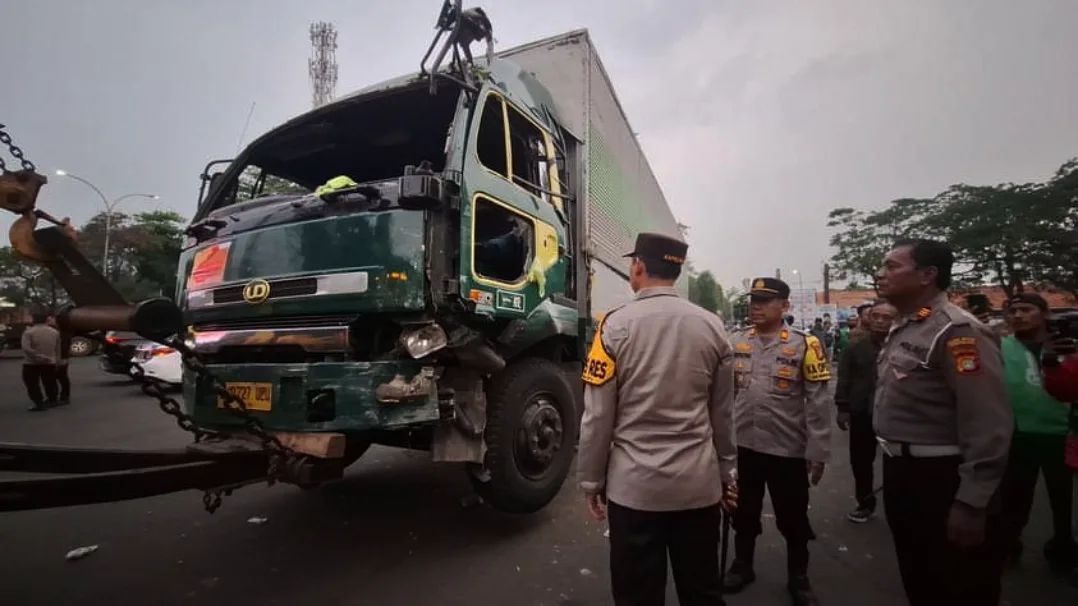 Polisi Pastikan Tak Ada Korban Jiwa dalam Kasus Truk Ugal-ugalan di Tangerang
