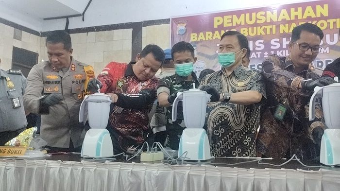 Barang Bukti Narkoba Satu Kilogram di Parepare Dimusnahkan, Sabu Diblender Lalu Ditanam