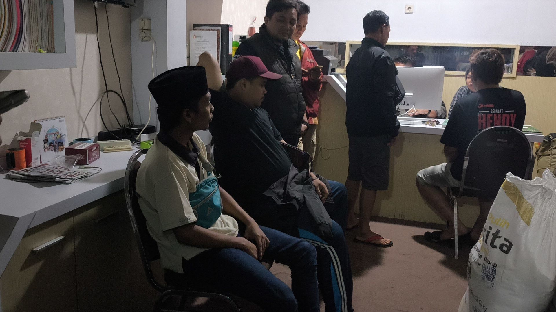 Dua Orang Pria di Jember Diamankan Warga, Diduga Lakukan Serangan Fajar