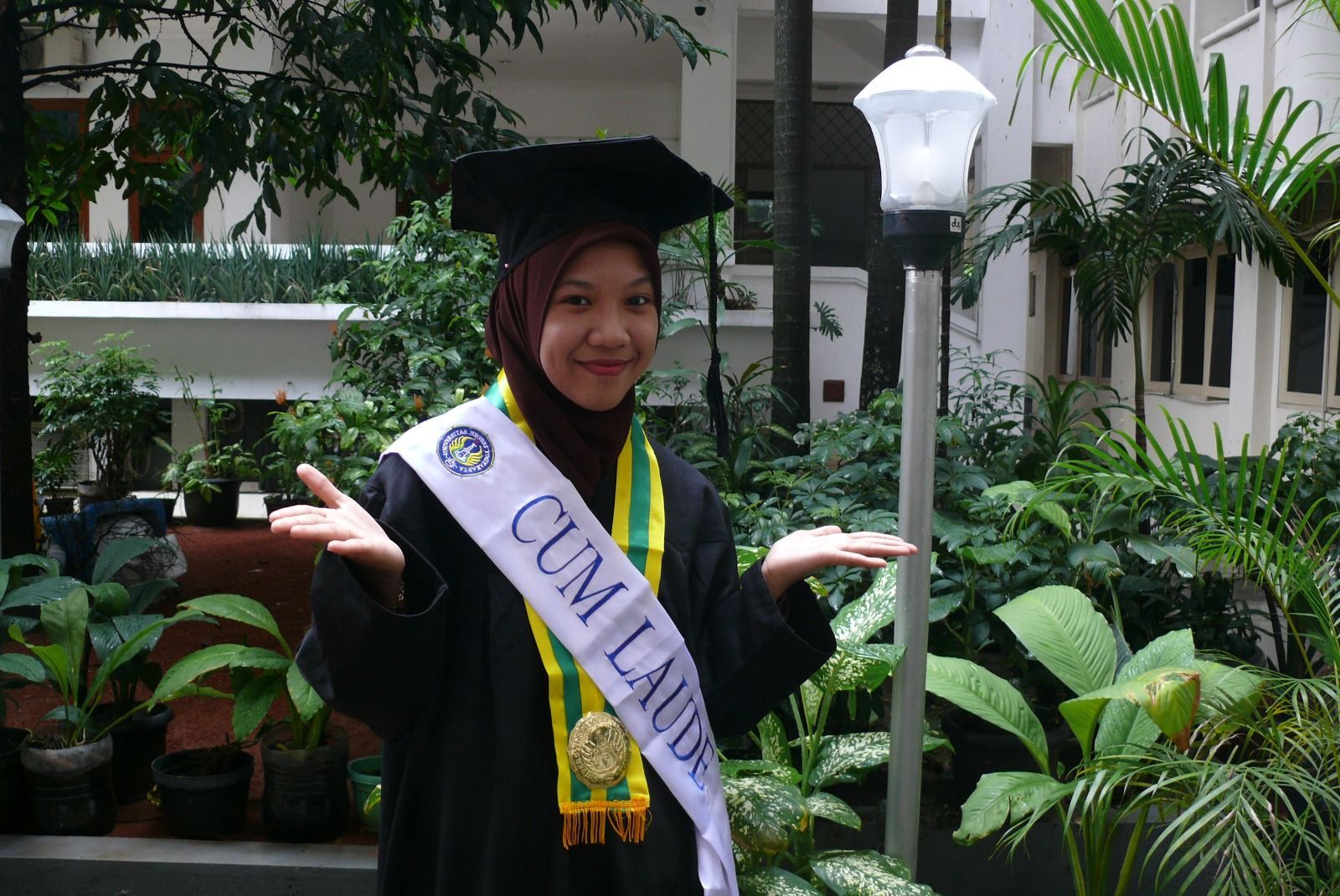 Cerita Warga Pekalongan yang Lulus Wisuda di UNY Tanpa Skripsi : Lulus Dengan IPK 3,95