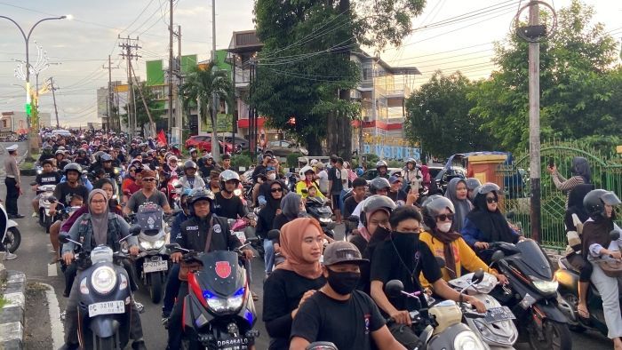 Menang Pilkada Parepare, Pendukung Tasming Hamid - Hermanto Bikin Jalur Trans Sulawesi Jadi Lautan Manusia