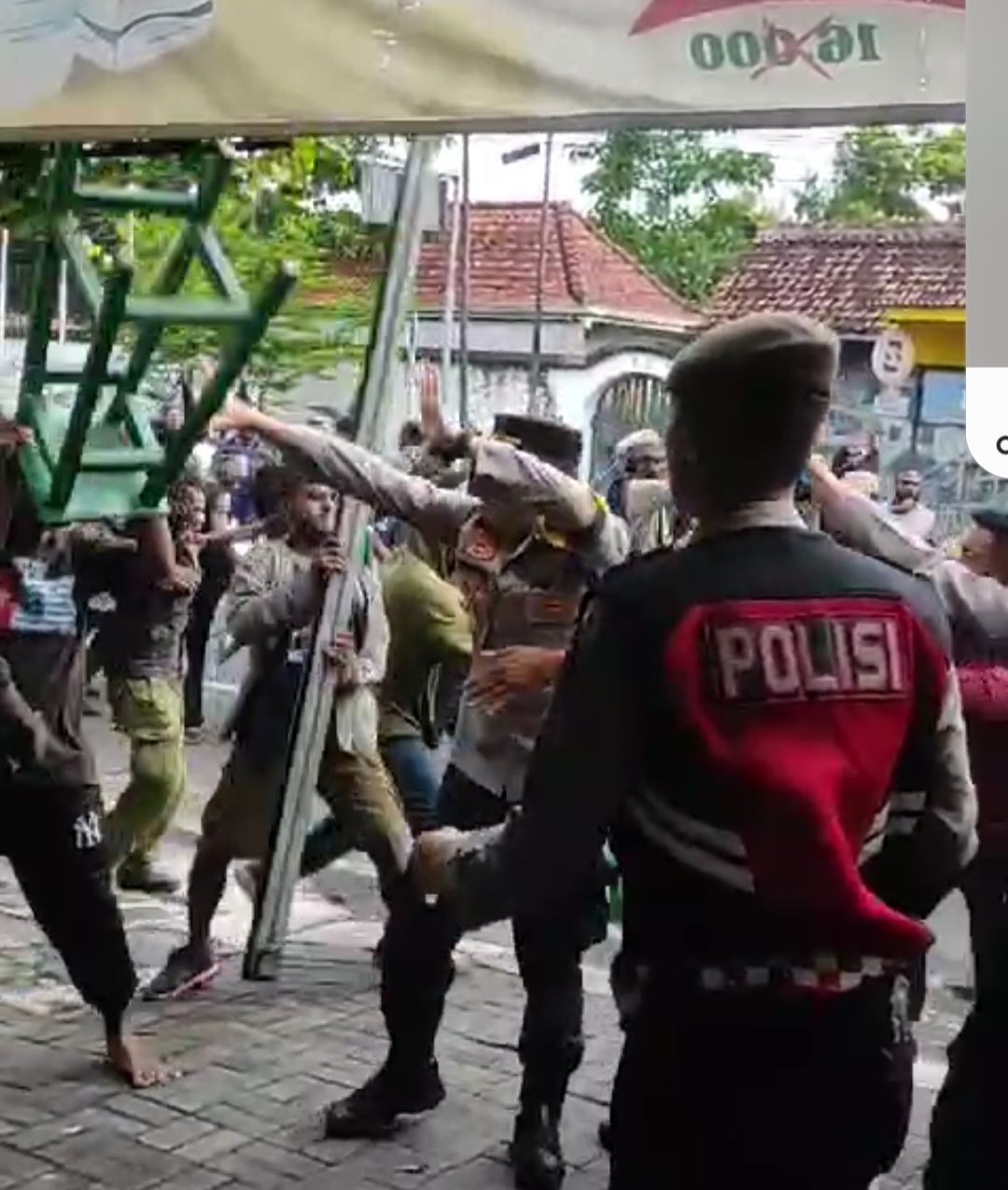 Ricuh Aksi 1 Desember di Jogja, Sultan HB X :  Menyimpang dari NKRI, Sudah Melewati Batas