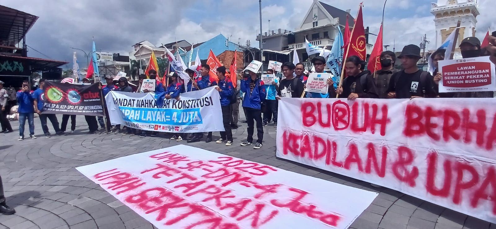 Buruh DIY Tolak Besaran UMP Rp2,2 Juta: Memperburuk Kemiskinan