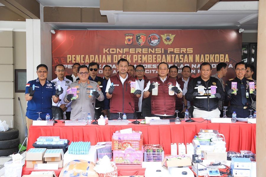 Bareskrim Polri Bongkar Kasus Narkoba di Jabar: Barbuknya Senilai Ratusan Miliar!