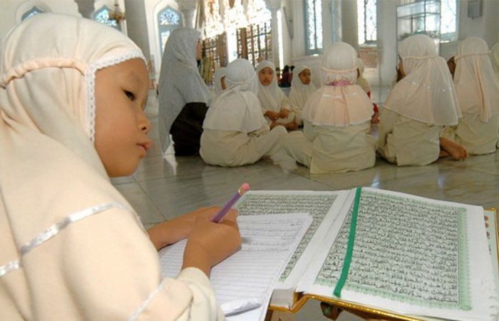 DPRD Bantah Klaim Bupati yang Sebut Ada Kenaikan Honor Guru Ngaji di Jember Jadi Rp2,5 Juta