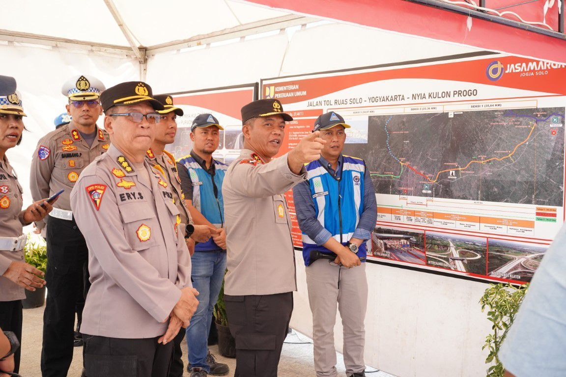 Jelang Nataru 2024/2025, Kapolda DIY Tinjau Tol Fungsional Jogja-Solo Segmen Klaten-Prambanan 