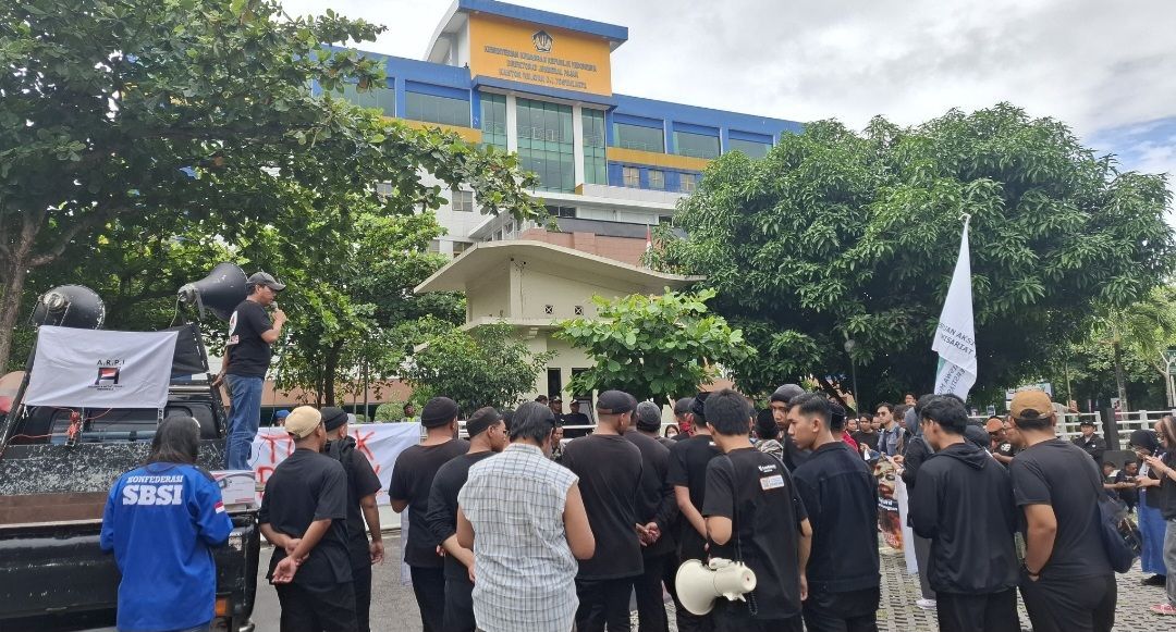 Aliansi Rakyat Peduli (ARP) Kepung Kantor Pajak Yogyakarta Tolak PPN 12 Persen : Kami Minta 5 Persen