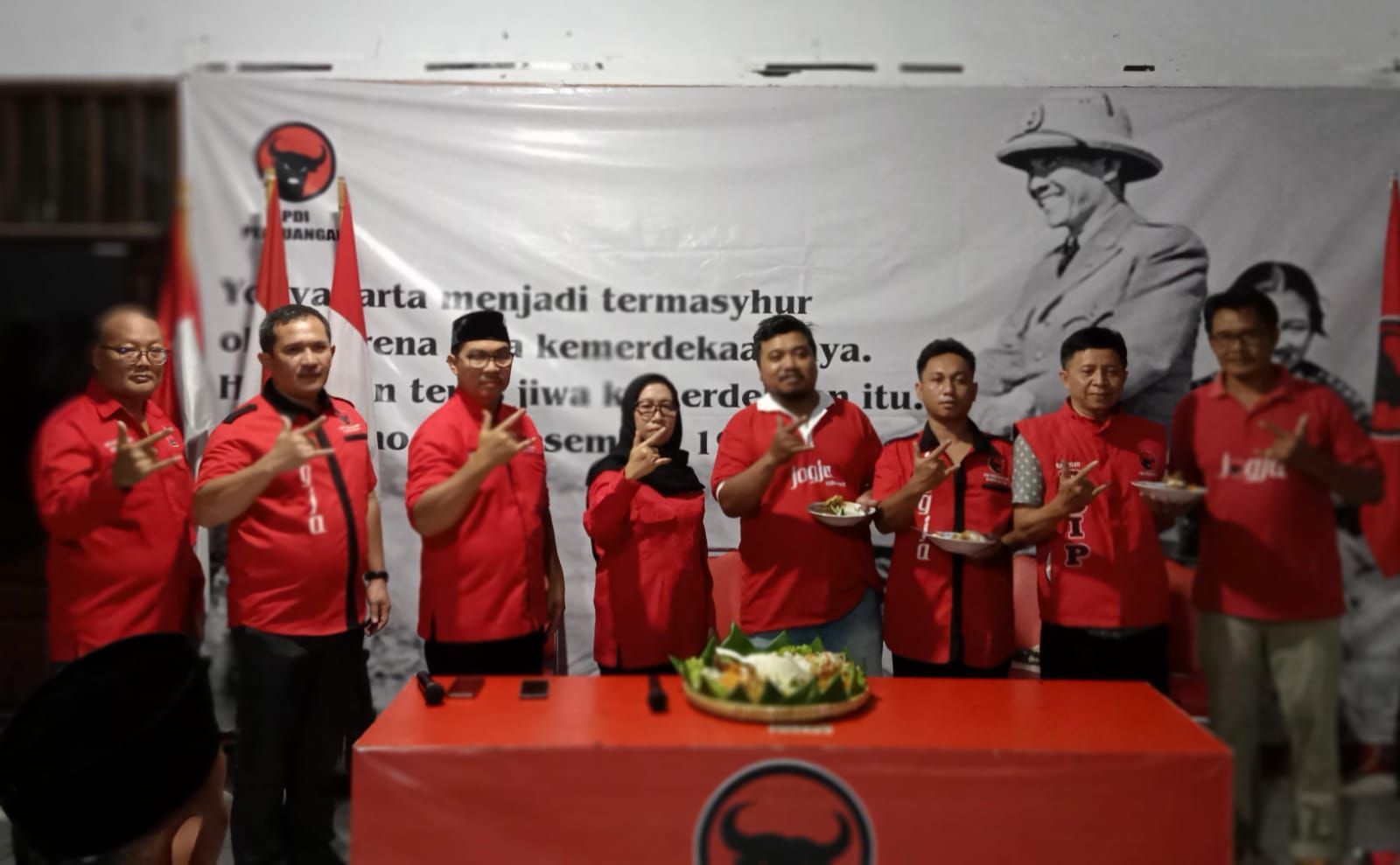 DPC PDIP Kota Yogya : Penetapan Walikota Terpilih Hasto & Wawan Merupakan Kado HUT PDI Perjuangan & Ibu Mega