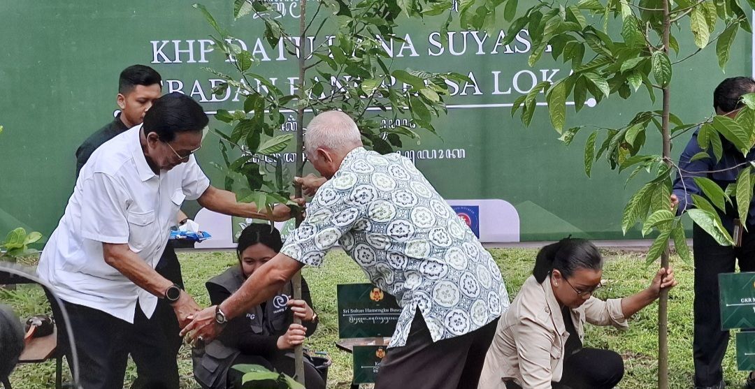Atasi Krisis Air di Lereng Merapi, Sultan HB X Ajak Lintas Agama Tanam Pohon Langka
